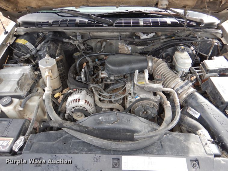 image for item JS9667 2001 Chevrolet S10  Crew Cab pickup truck