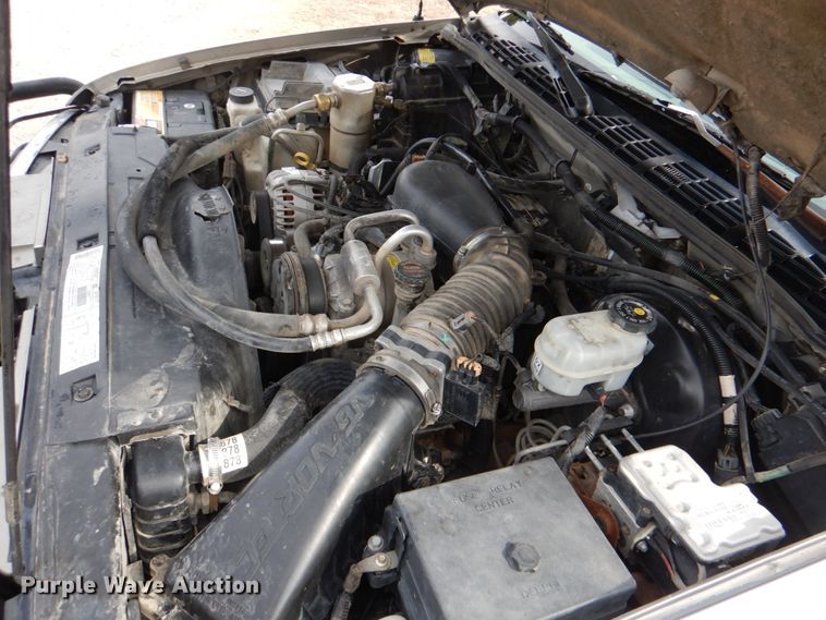 image for item JS9667 2001 Chevrolet S10  Crew Cab pickup truck