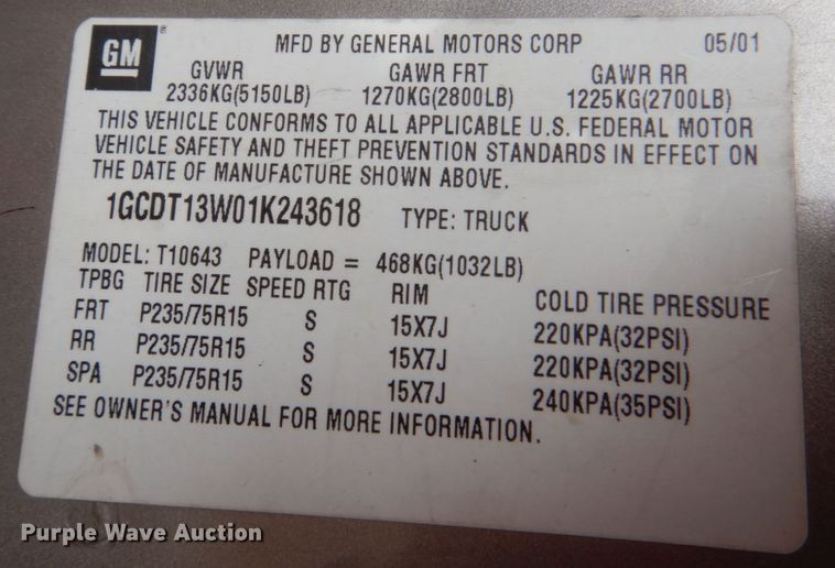 image for item JS9667 2001 Chevrolet S10  Crew Cab pickup truck
