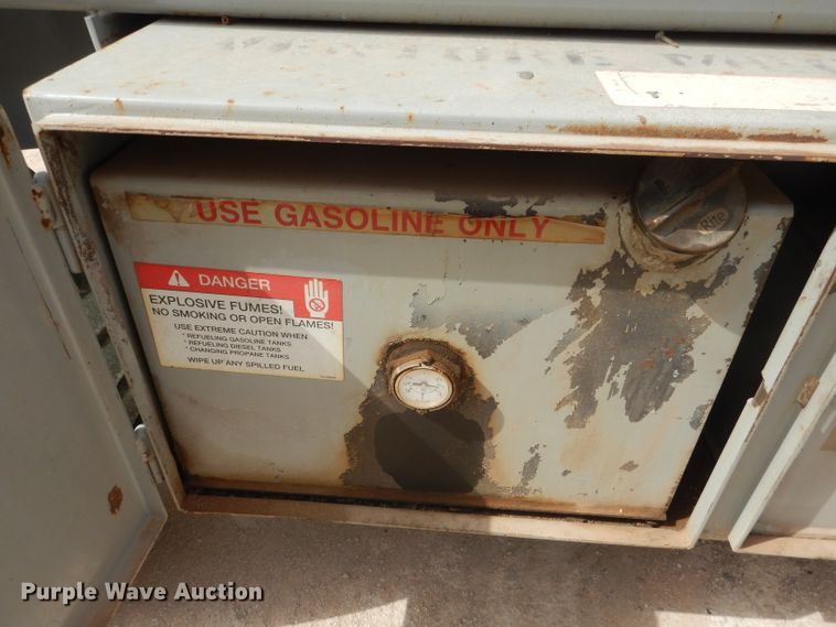 image for item KC9788 1998 Sky Jack SJ-7027  scissor lift