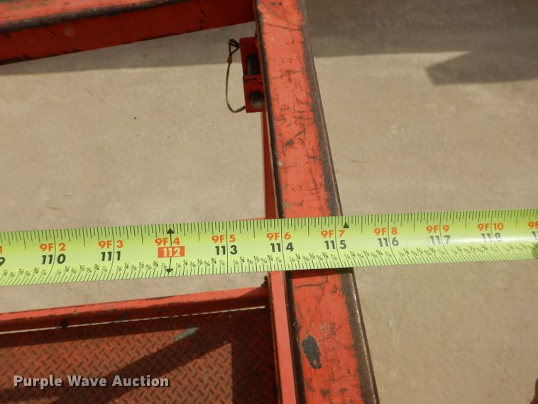 image for item KC9788 1998 Sky Jack SJ-7027  scissor lift