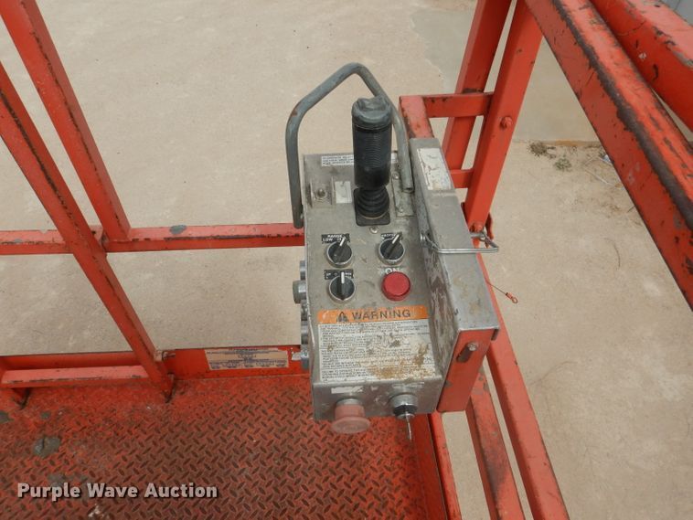 image for item KC9788 1998 Sky Jack SJ-7027  scissor lift