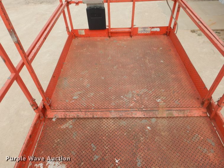 image for item KC9788 1998 Sky Jack SJ-7027  scissor lift