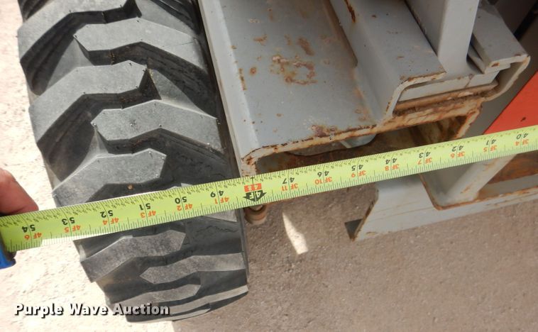 image for item KC9788 1998 Sky Jack SJ-7027  scissor lift