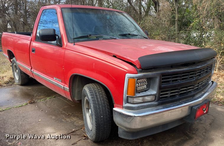 image for item KE9445 1994 Chevrolet C1500  pickup truck