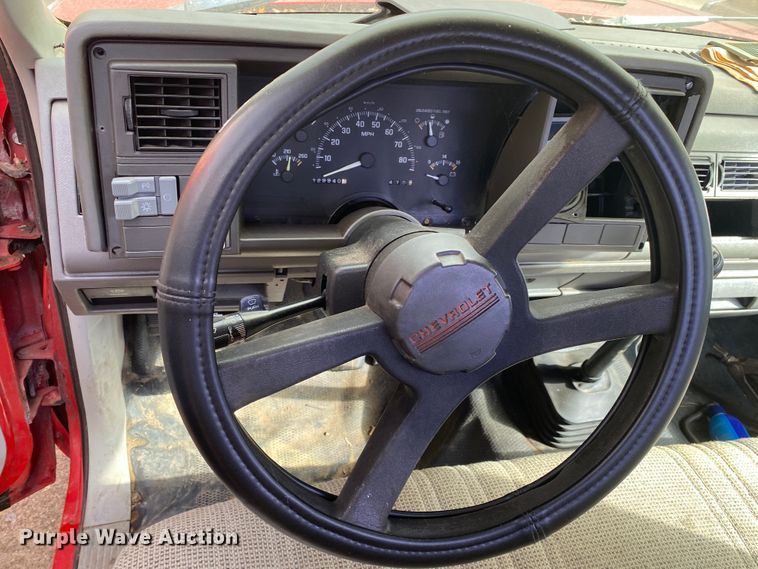 image for item KE9445 1994 Chevrolet C1500  pickup truck