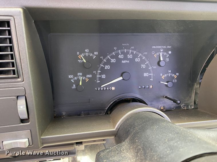 image for item KE9445 1994 Chevrolet C1500  pickup truck