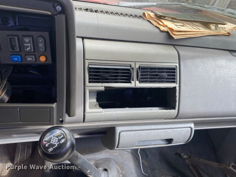 image for item KE9445 1994 Chevrolet C1500  pickup truck