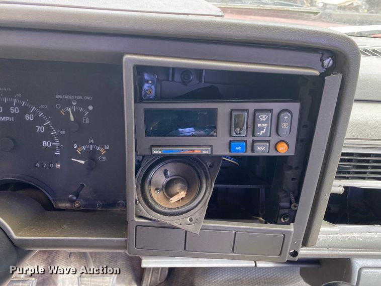 image for item KE9445 1994 Chevrolet C1500  pickup truck