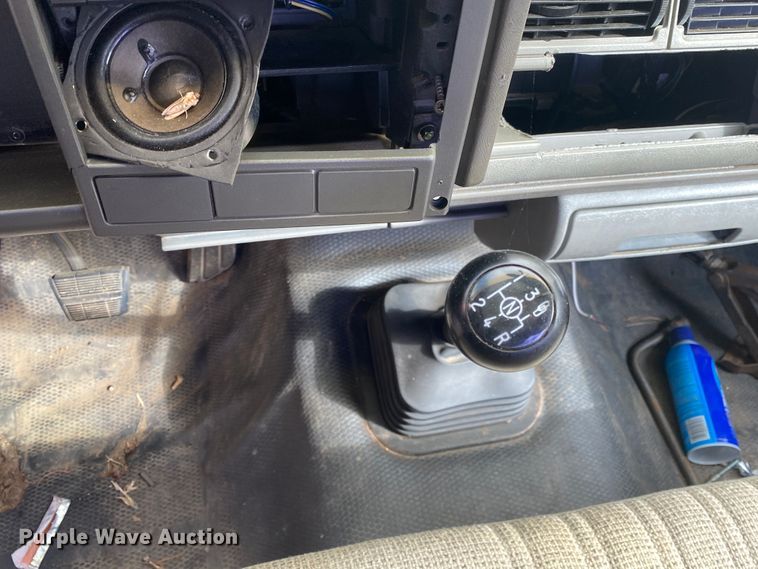 image for item KE9445 1994 Chevrolet C1500  pickup truck