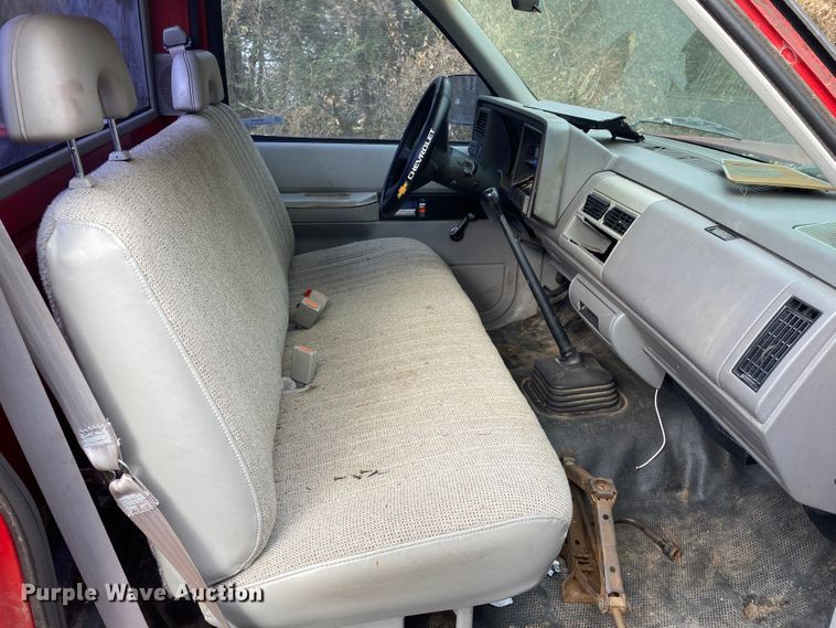 image for item KE9445 1994 Chevrolet C1500  pickup truck