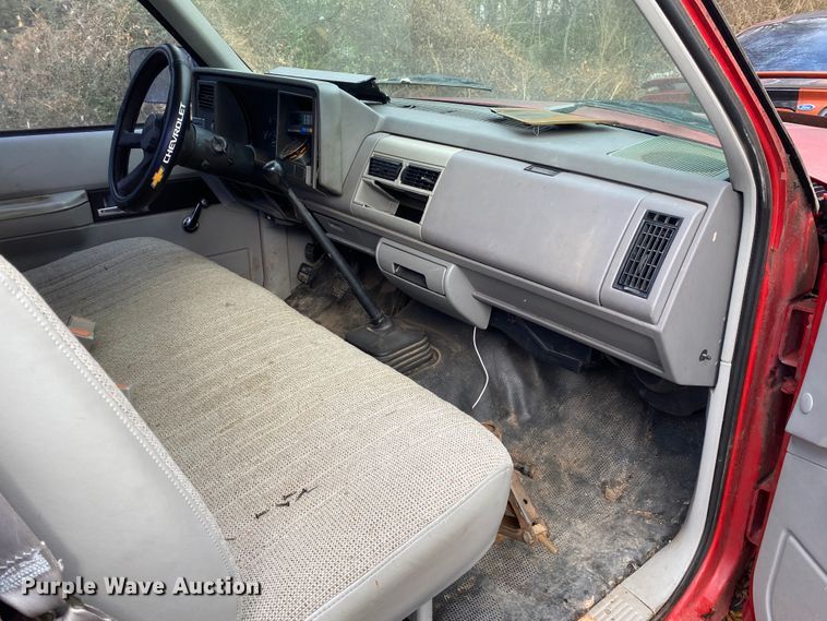 image for item KE9445 1994 Chevrolet C1500  pickup truck