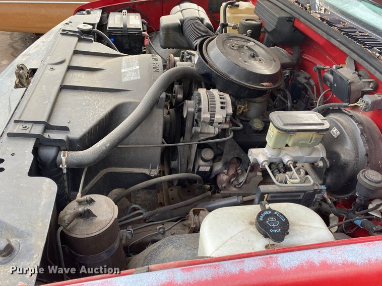 image for item KE9445 1994 Chevrolet C1500  pickup truck