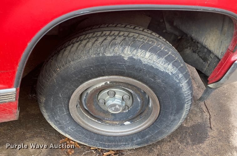 image for item KE9445 1994 Chevrolet C1500  pickup truck