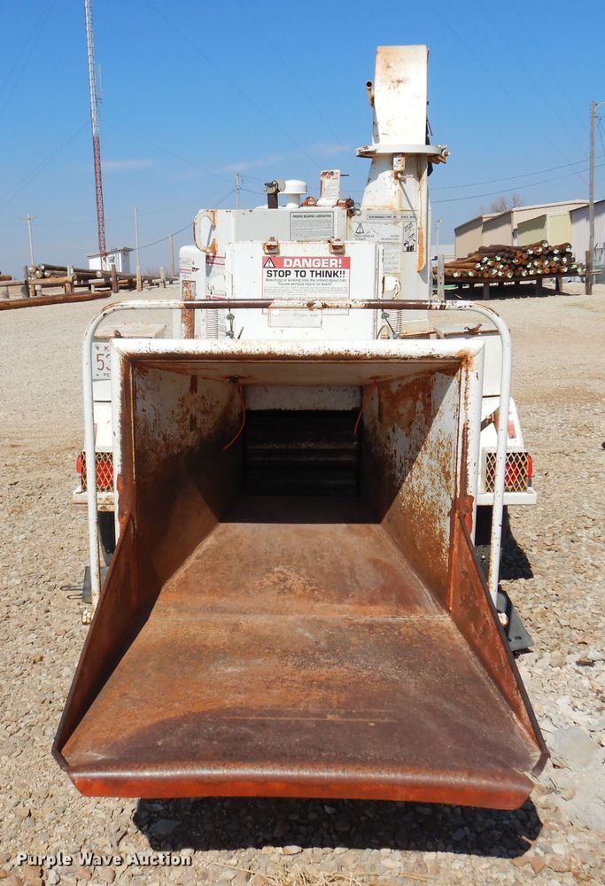 image for item KJ9579 1994 Bandit 150  wood chipper