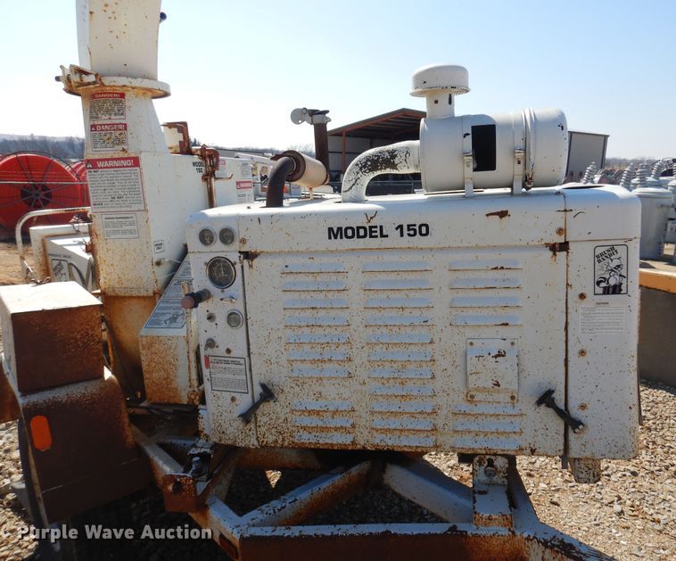 image for item KJ9579 1994 Bandit 150  wood chipper