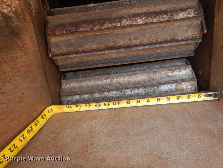 image for item KJ9579 1994 Bandit 150  wood chipper