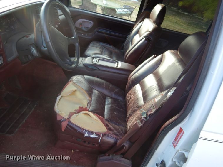 image for item KJ9581 1996 Chevrolet Suburban C1500  SUV