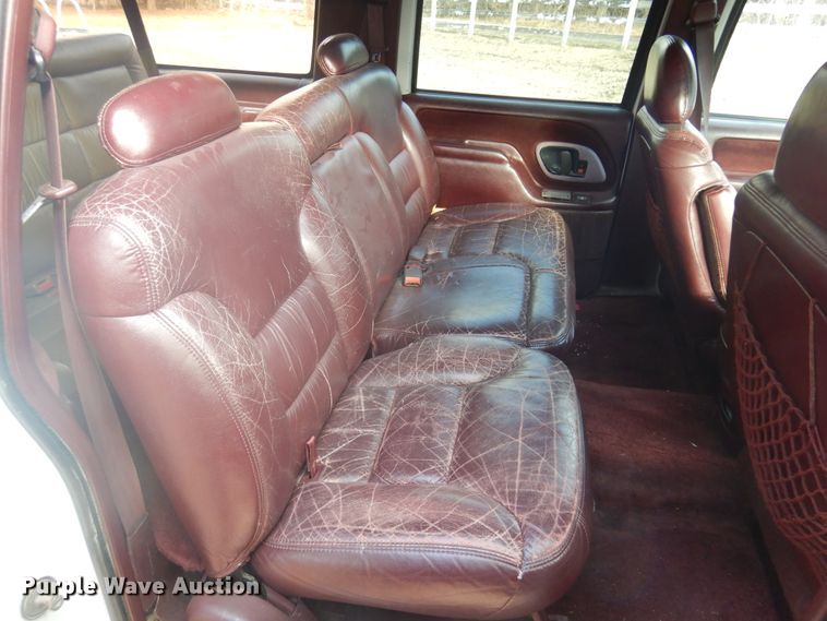 image for item KJ9581 1996 Chevrolet Suburban C1500  SUV