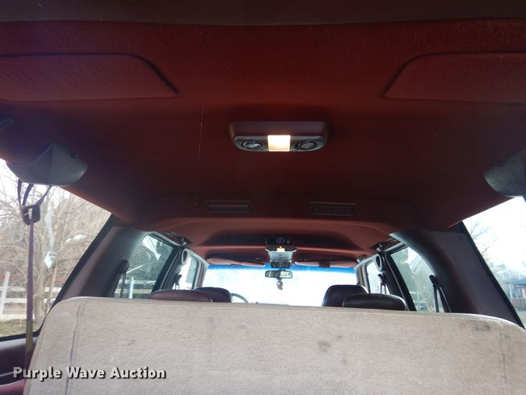 image for item KJ9581 1996 Chevrolet Suburban C1500  SUV