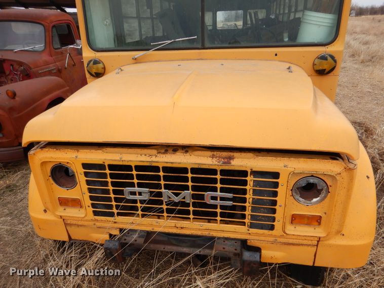 image for item LJ9796 1980 GMC Wayne Lifeguard  school bus