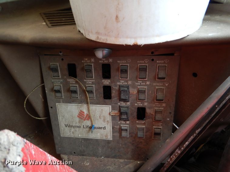 image for item LJ9796 1980 GMC Wayne Lifeguard  school bus