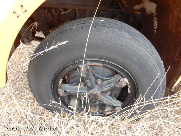 image for item LJ9796 1980 GMC Wayne Lifeguard  school bus