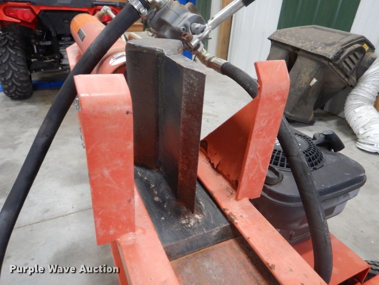 image for item LJ9801 Huskee LS401221TS  log splitter