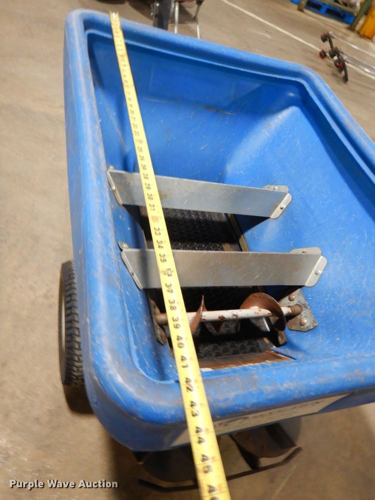 image for item MX9861 Ecolawn ECO250  spreader