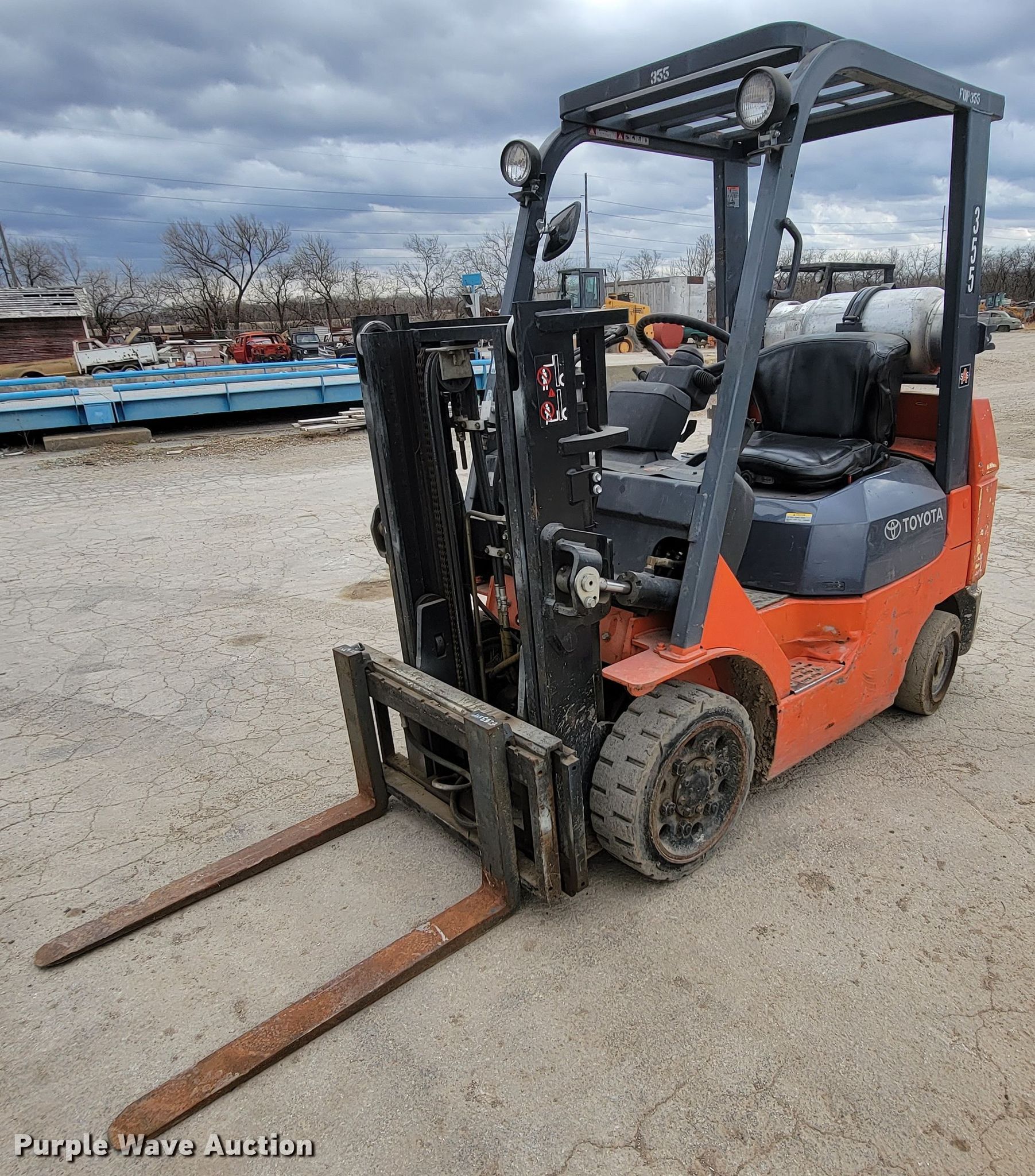 How To Open Engine Hood On Toyota Forklift - 4pqvb02