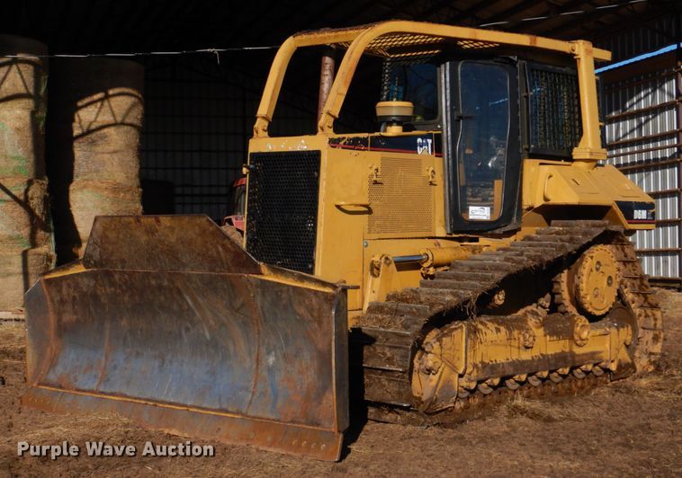 image for item DE7520 1998 Caterpillar D6M XL  dozer