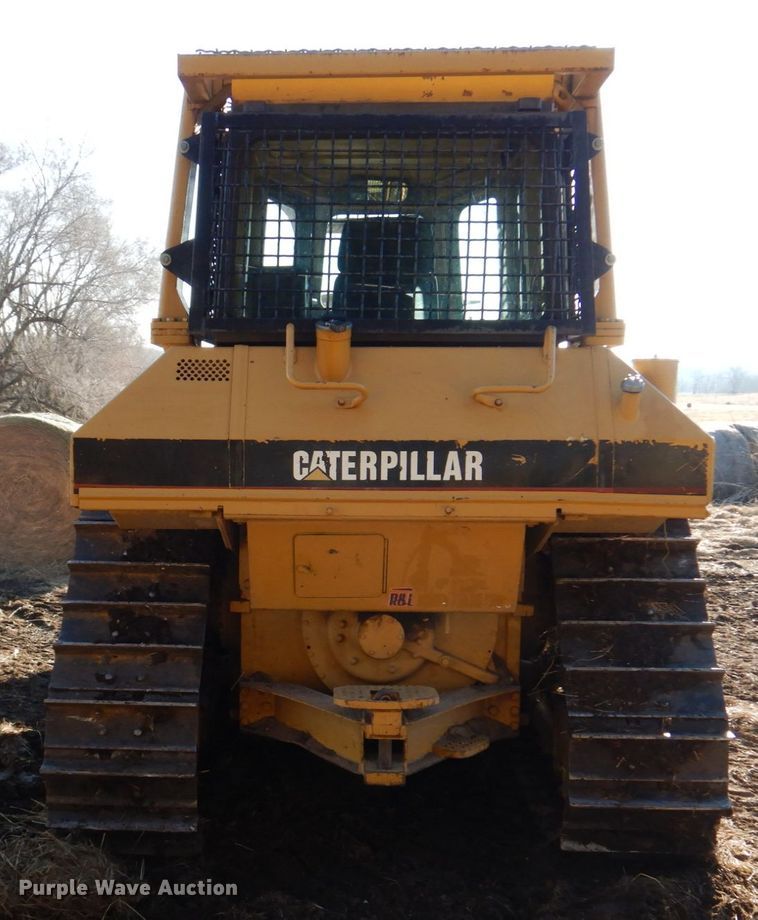 image for item DE7520 1998 Caterpillar D6M XL  dozer