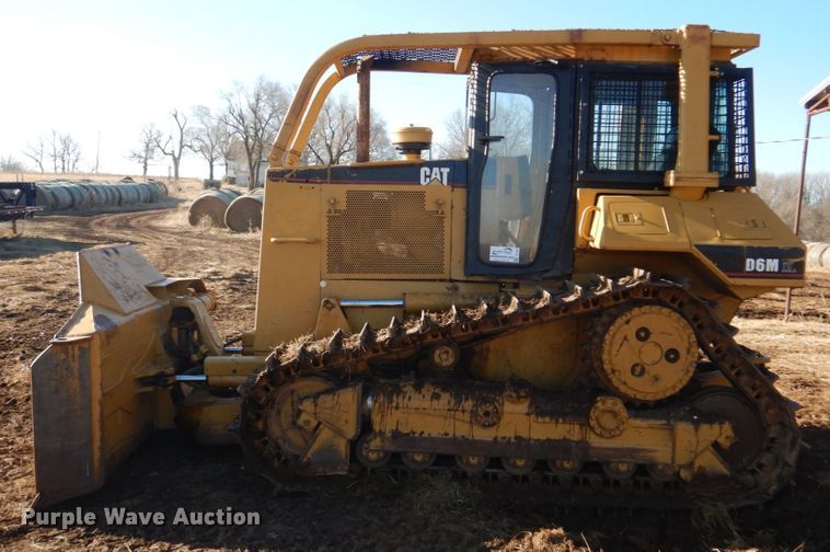 image for item DE7520 1998 Caterpillar D6M XL  dozer