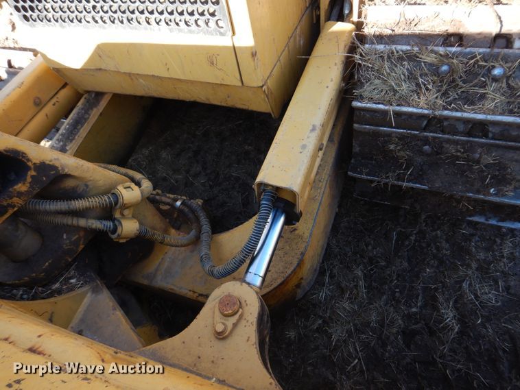 image for item DE7520 1998 Caterpillar D6M XL  dozer