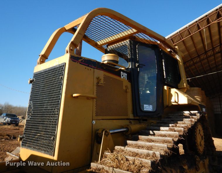 image for item DE7520 1998 Caterpillar D6M XL  dozer