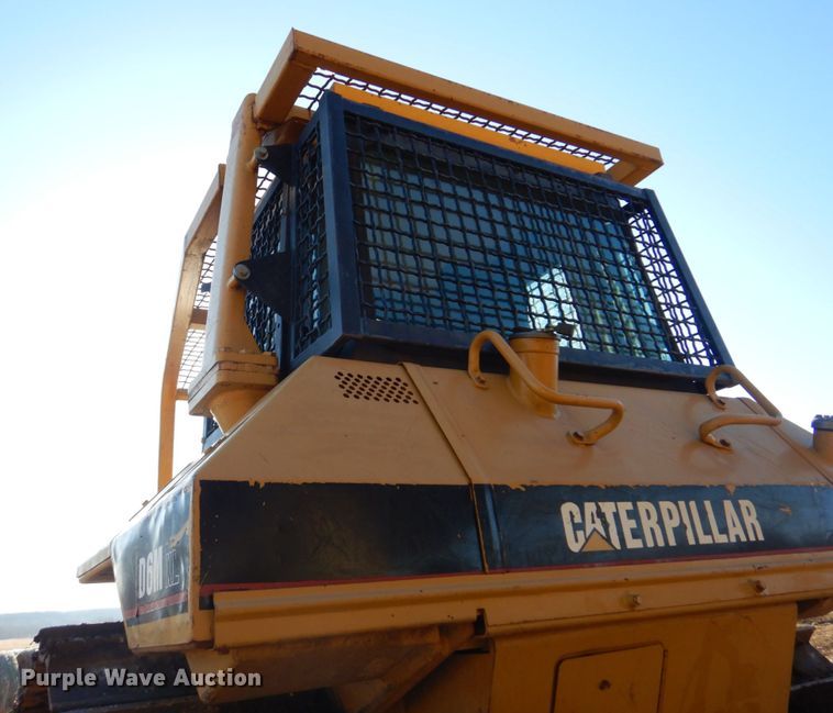 image for item DE7520 1998 Caterpillar D6M XL  dozer
