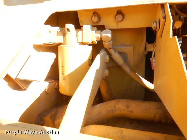 image for item DE7520 1998 Caterpillar D6M XL  dozer