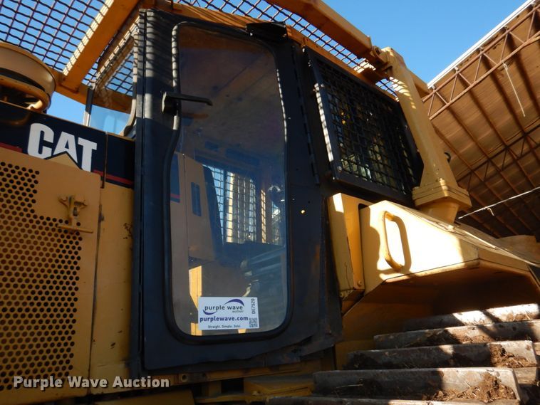 image for item DE7520 1998 Caterpillar D6M XL  dozer