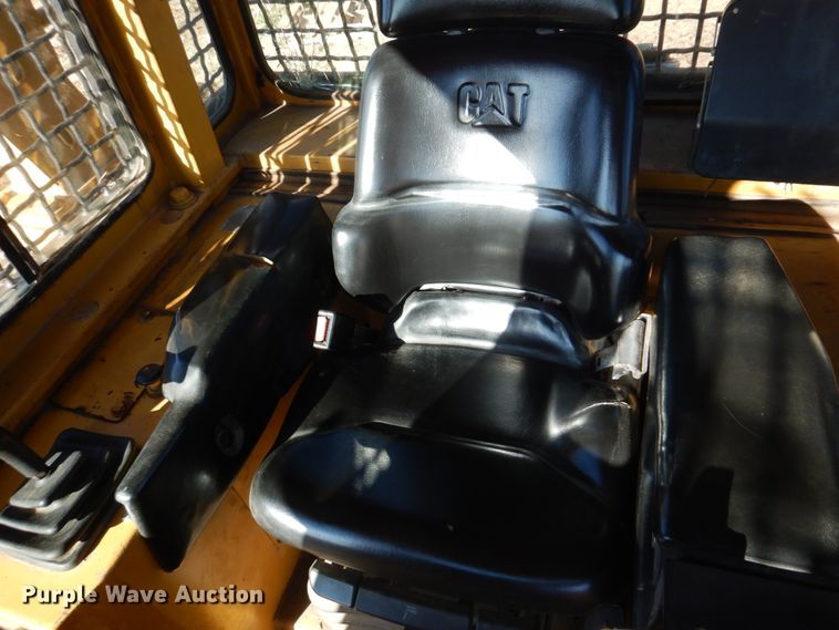 image for item DE7520 1998 Caterpillar D6M XL  dozer