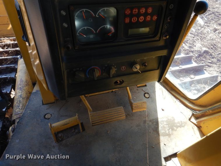 image for item DE7520 1998 Caterpillar D6M XL  dozer