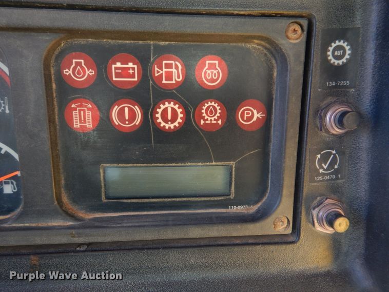 image for item DE7520 1998 Caterpillar D6M XL  dozer