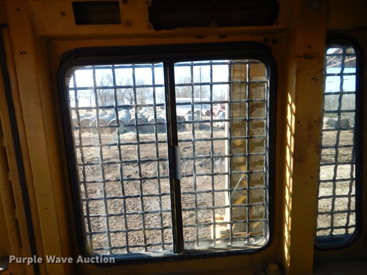 image for item DE7520 1998 Caterpillar D6M XL  dozer