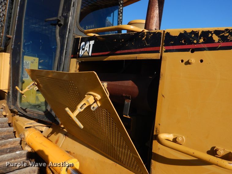 image for item DE7520 1998 Caterpillar D6M XL  dozer