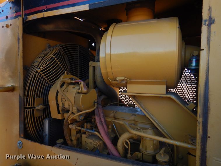 image for item DE7520 1998 Caterpillar D6M XL  dozer