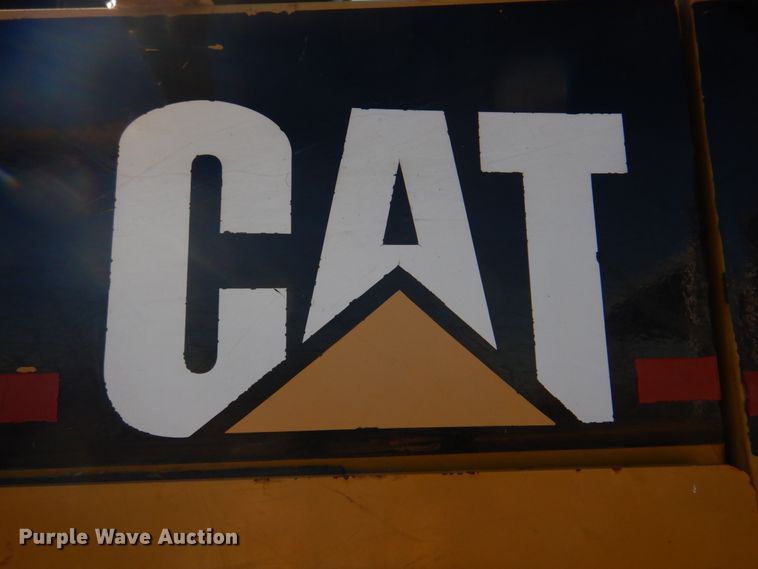 image for item DE7520 1998 Caterpillar D6M XL  dozer
