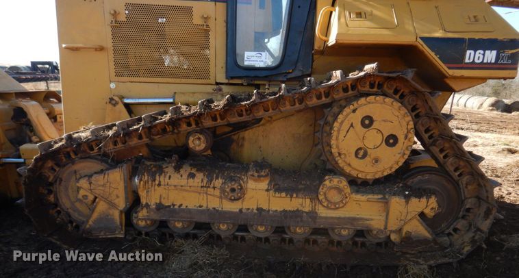 image for item DE7520 1998 Caterpillar D6M XL  dozer