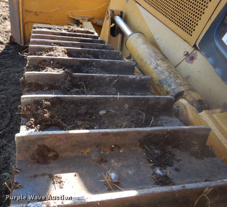 image for item DE7520 1998 Caterpillar D6M XL  dozer