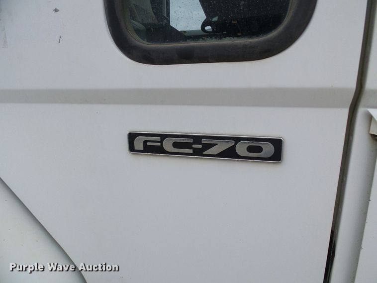 image for item DG5690 2000 Freightliner FC70  street sweeper truck