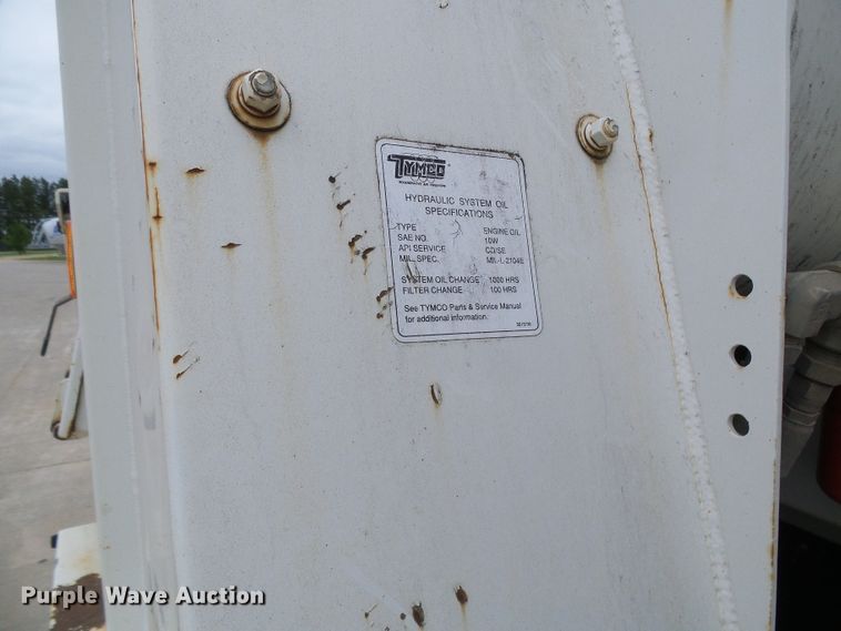 image for item DG5690 2000 Freightliner FC70  street sweeper truck