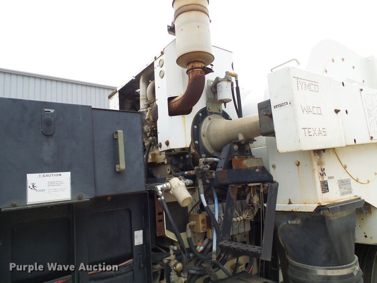 image for item DG5690 2000 Freightliner FC70  street sweeper truck